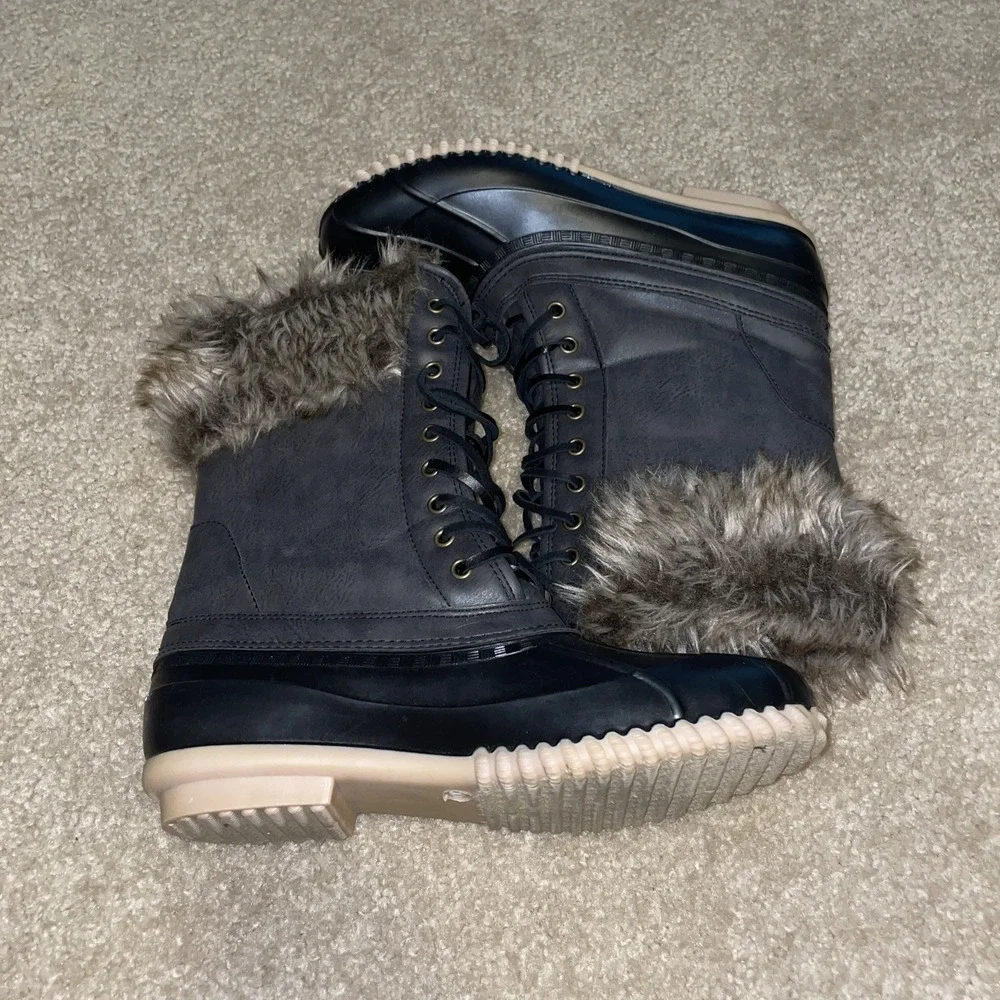 Magellan Womens Black Faux Fur Trim Lace Up Duck Boots Winter Shoes Size 10M